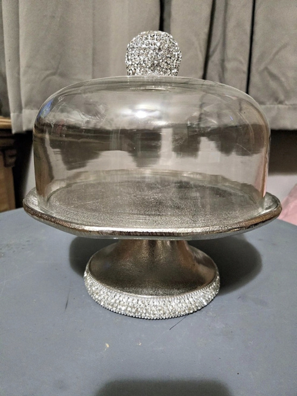 Rhinestone Pedestal Cake Stand in Silver